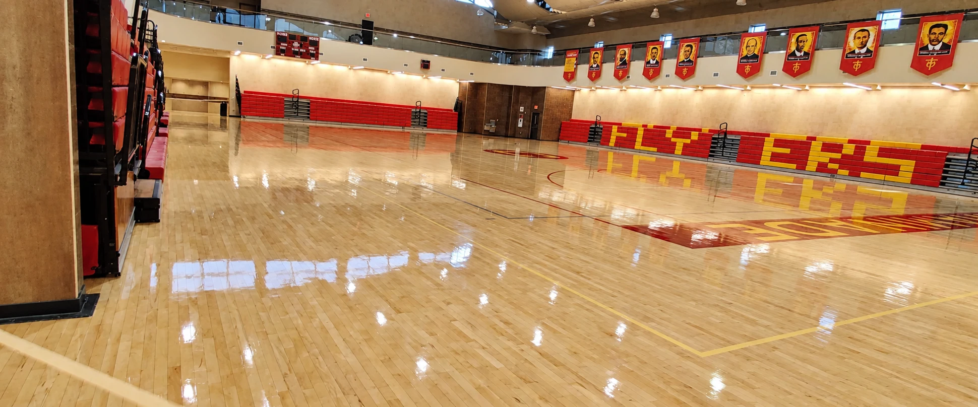 Sports flooring · Detail on a larger scale